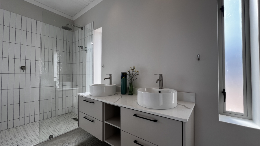 3 Bedroom Property for Sale in Yzerfontein Western Cape